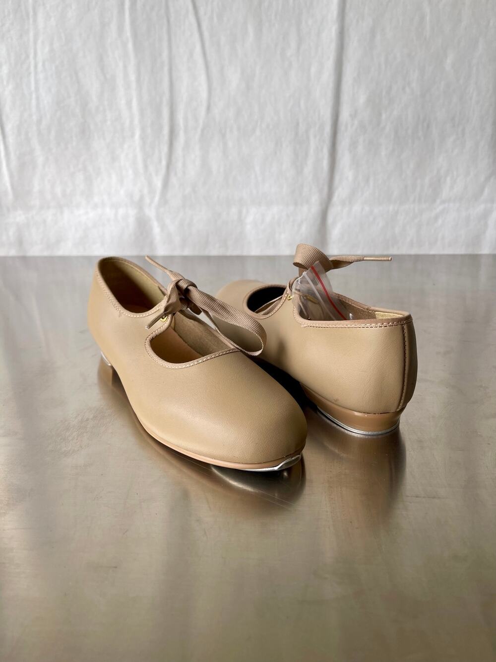 Bloch Tan Leather Tap Dance Shoes Performance Dancewear Size 3.5 M